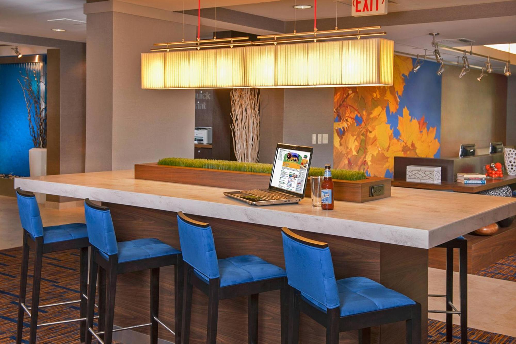 Courtyard By Marriott Frederick Restaurante foto